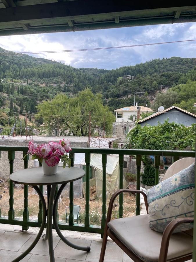 Petra Maisonettes Karia (Lefkada)