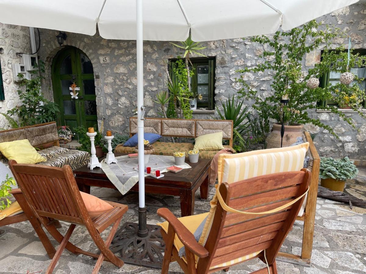 Villa Petra Maisonettes *